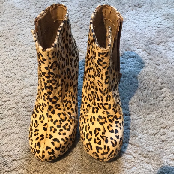 NEW CHEETAH WEDGES - Picture 1 of 4